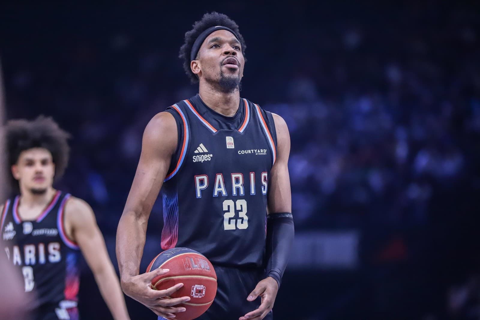 Paris sort Cholet et rejoint l’ASVEL en demi-finales des playoffs