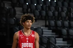 Juwan Ekanga-Ehawa avec les Espoirs de la JL Bourg