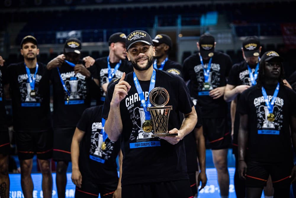 Nicolas Perez remporte la FIBA Europe Cup avec Chemnitz, Kaza Kajami-Keane MVP