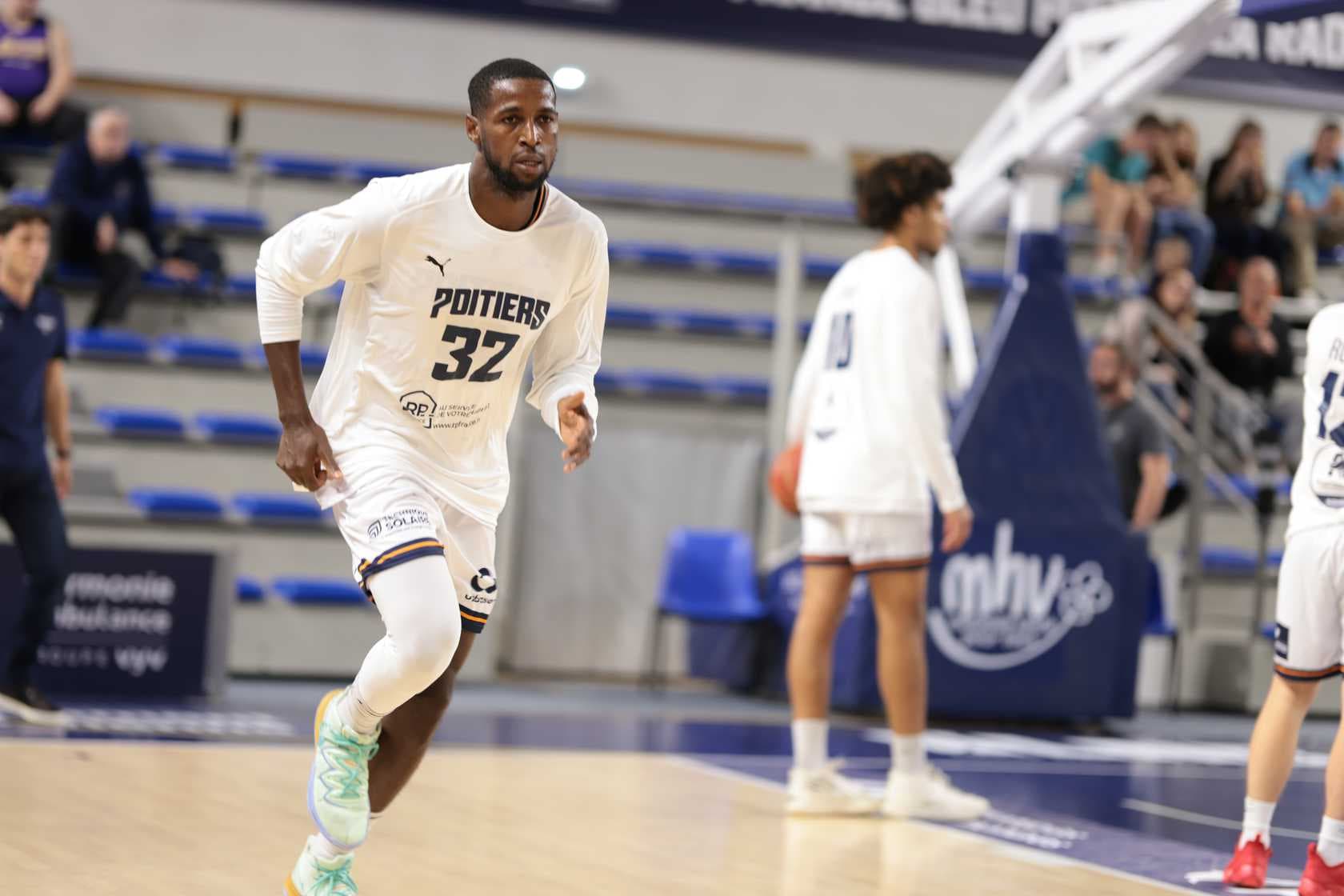 Poitiers récupère Kentan Facey pour affronter Fos