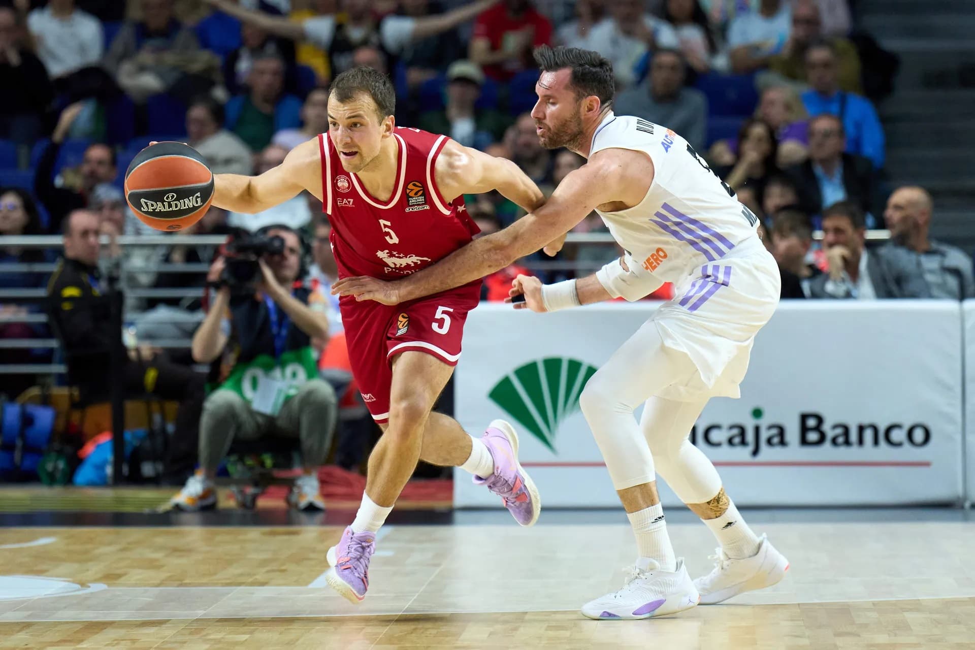 Kevin Pangos passe de Milan à Valence
