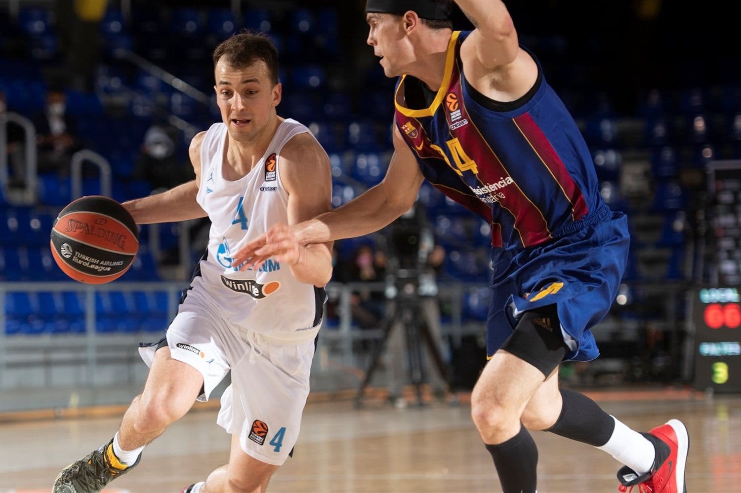 Kevin Pangos quitte l’EuroLeague pour s’engager deux ans aux Cavaliers