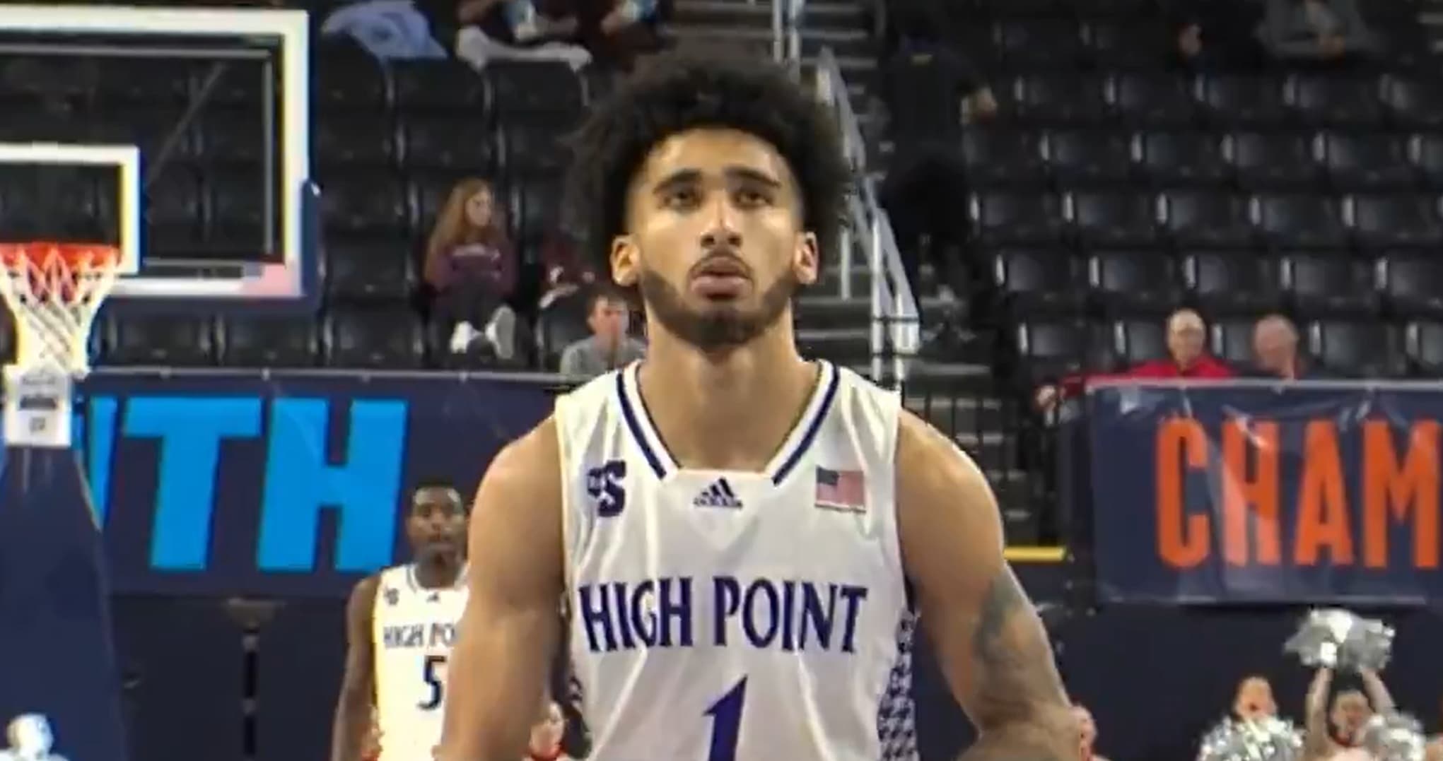 Kezza Giffa entre sur le portail des transferts de la NCAA, Noah Bolanga aussi