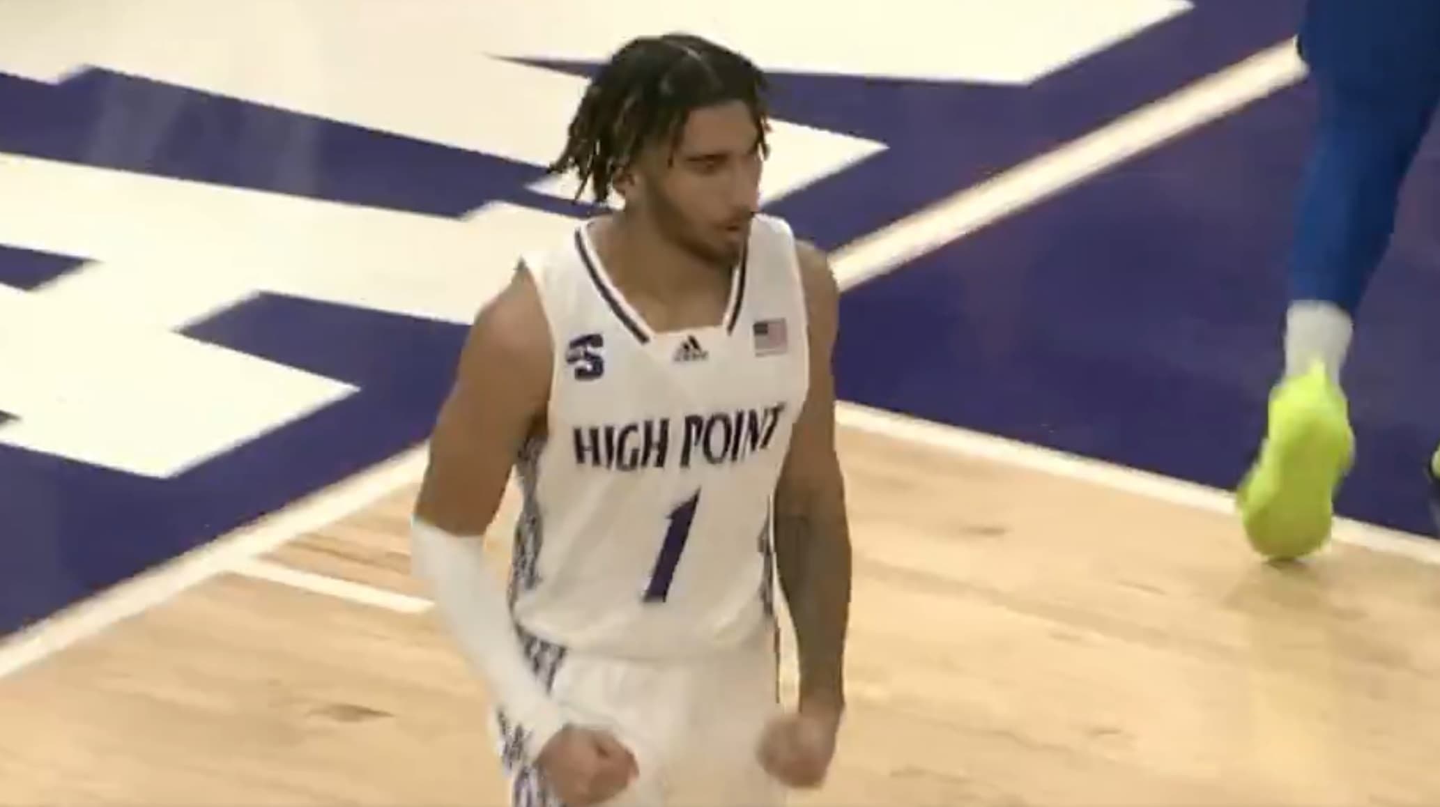 Kezza Giffa, un record aux lancers francs et une 12e victoire de suite