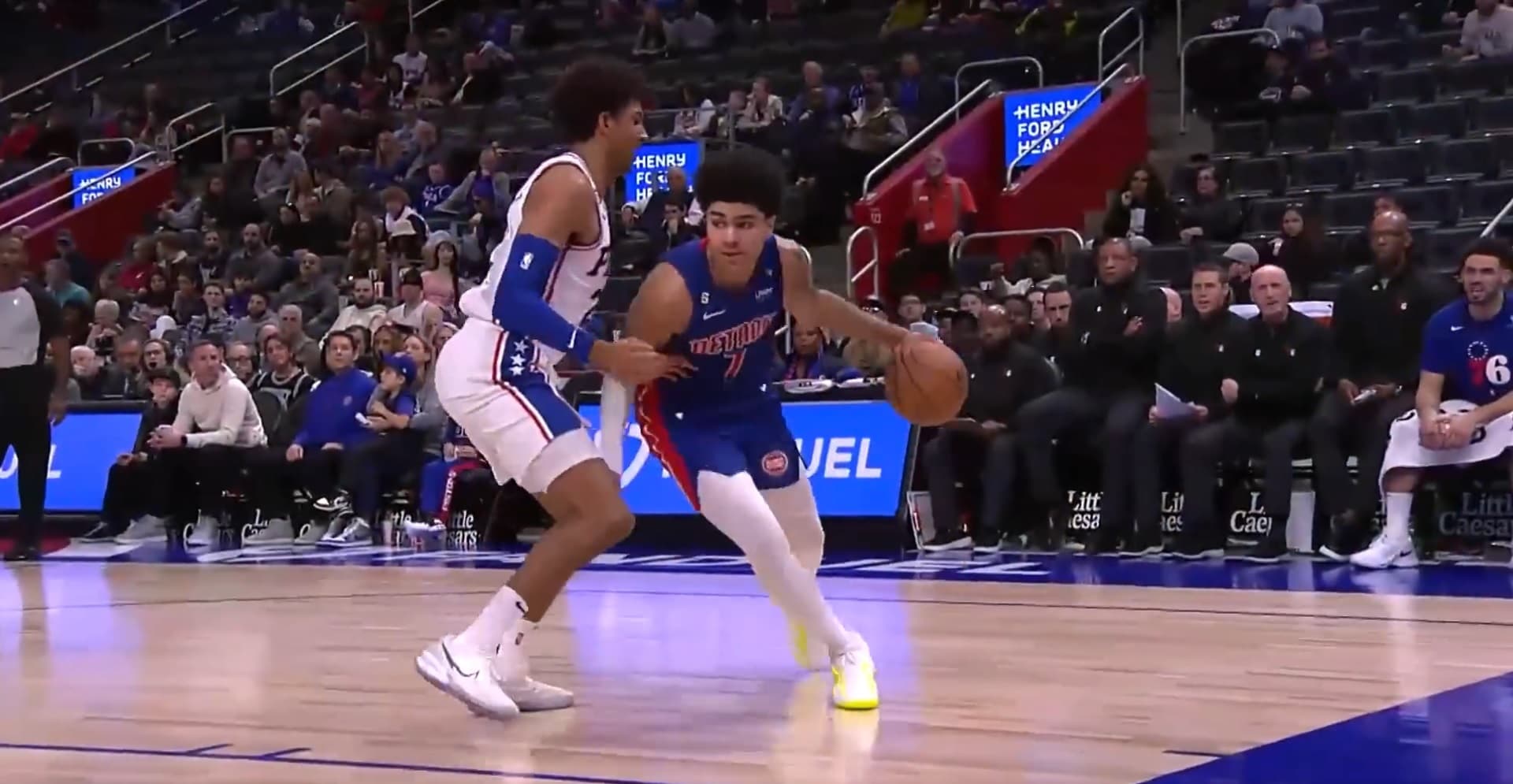 Killian Hayes égale son record de points, Gobert encore en double-double