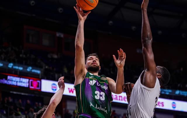 14e victoire consécutive : Malaga et Killian Tillie intouchables en BCL