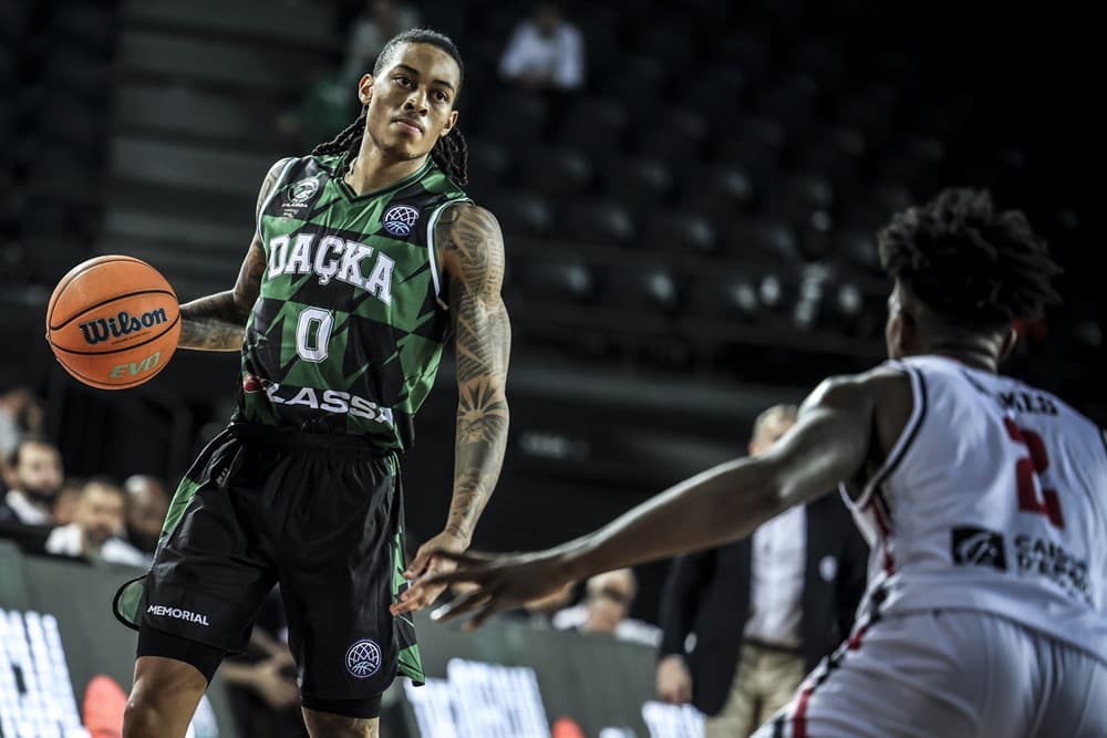 Cholet (sans Craig Randall) reçoit un Darussafaka totalement remanié : « Oui, c’est une autre équipe »