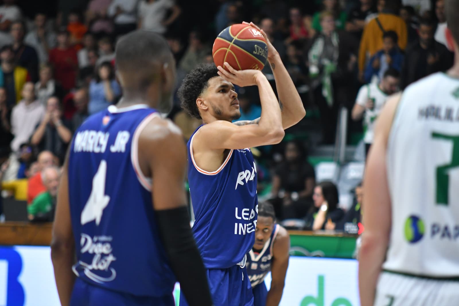 Foster donne la victoire à Roanne, Le Portel enchaîne face à Strasbourg