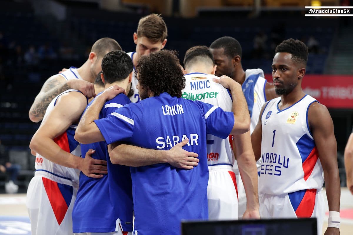 L’Anadolu Efes de Beaubois (16 points) remporte le choc contre le Pinar Karsiyaka