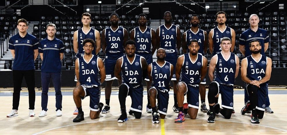 La BCL a repris ce lundi, sans diffuseur en France