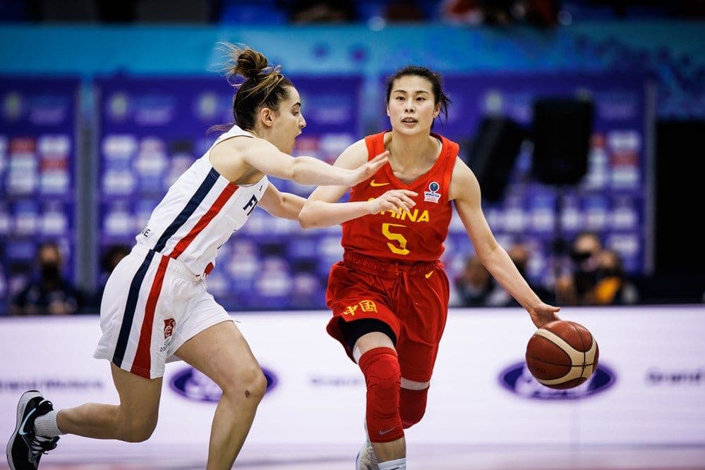 La Chine écrase la France