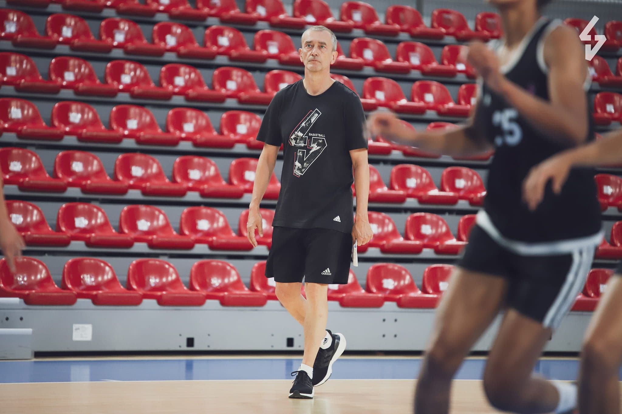 La finale LFB débute ce dimanche ; « Bourges est le favori pour tout le monde » selon Pierre Vincent