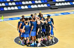 La salle Damrémont, où évoluen le SOMB, accueille l'ESSM Le Portel cette semaine