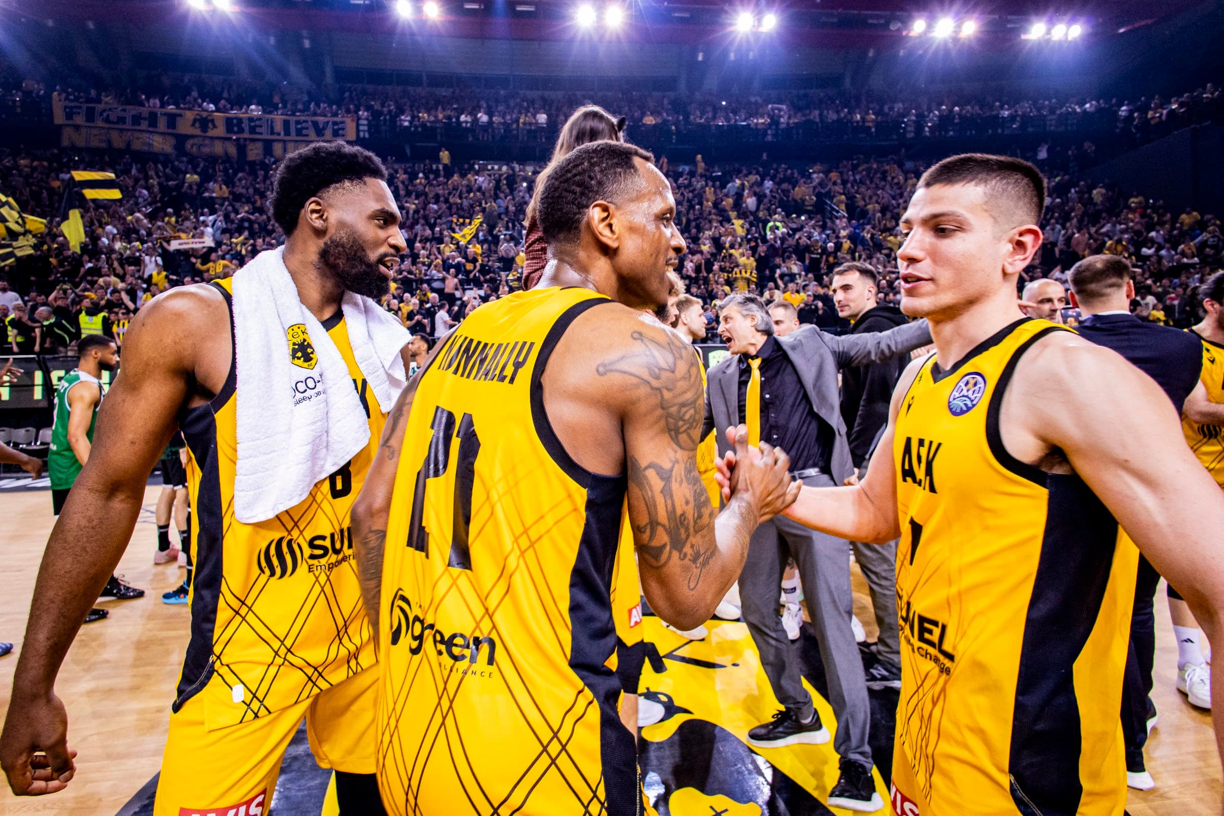 BCL : l’AEK Athènes prive Badalone de Final Four à domicile, Tenerife complète le tableau