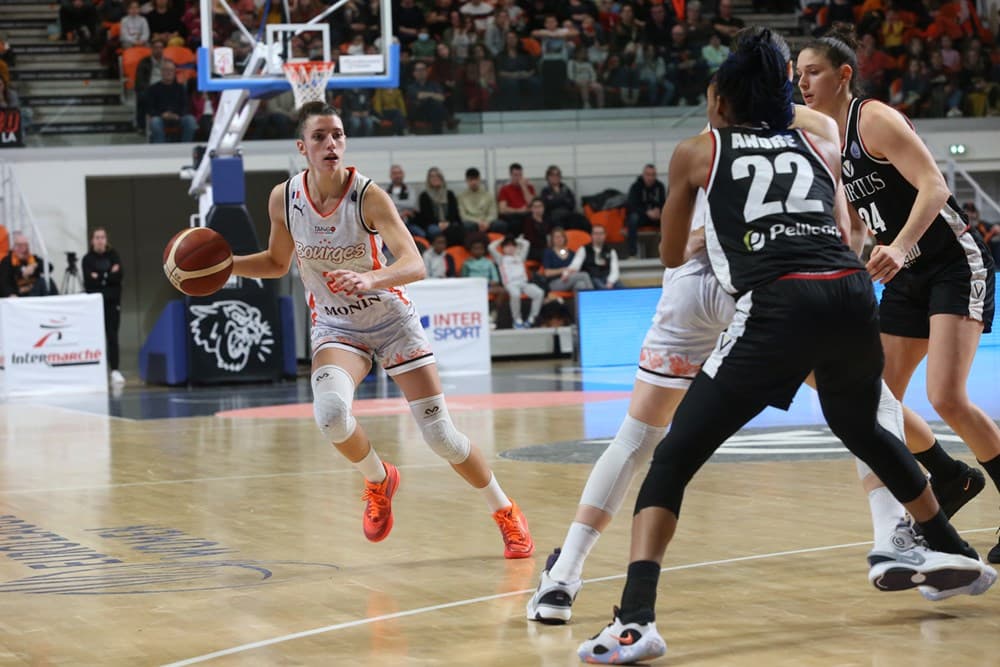 Bourges sans Endy Miyem ni Laëtitia Guapo à Prague