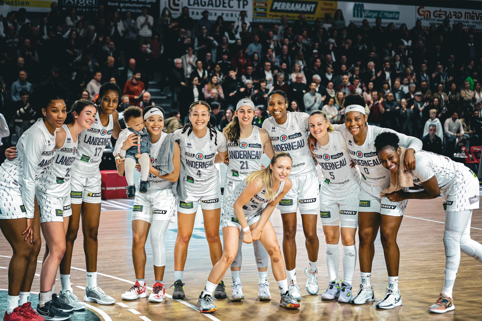 Landerneau continue son sans faute dans les playdowns, Saint-Amand à la peine
