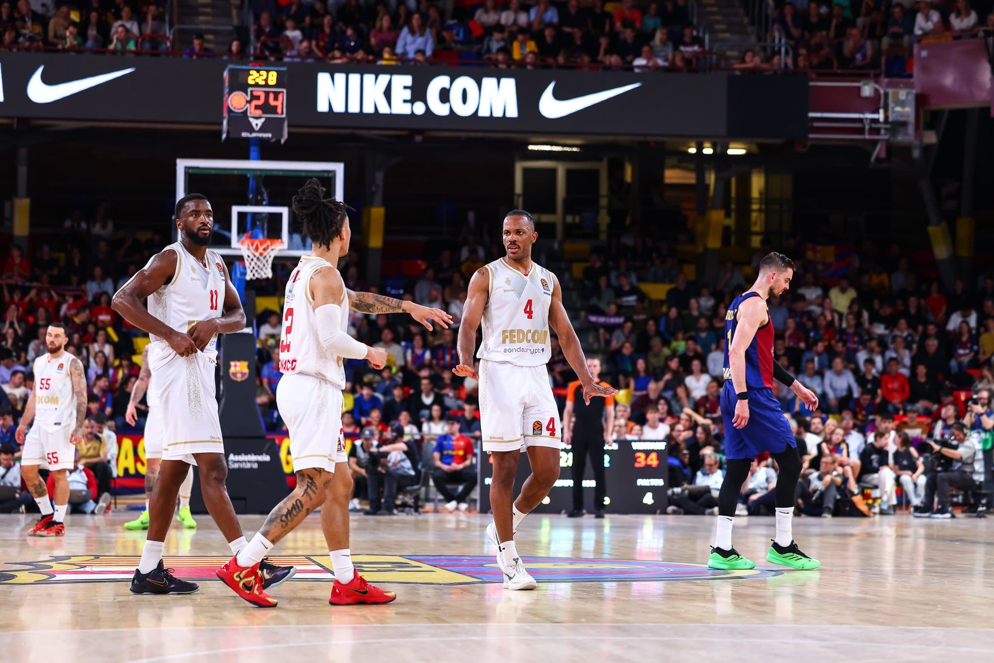 Monaco tombe à Barcelone sur le match 3, et ne mène plus que 2 victoires à 1