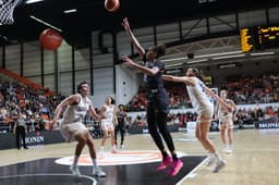 Le Prado lors de Bourges - Mersin en 2024-2025