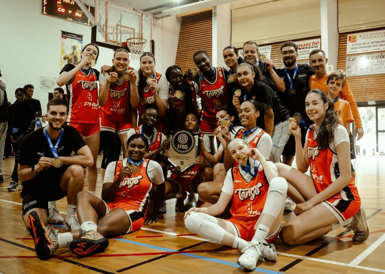 Bourges son titre de championne de France U18 ELITE