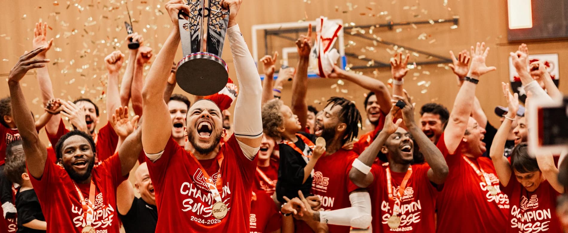 Genève champion de Suisse, 10 ans après, le Franco-Suisse Paul Gravet élu MVP