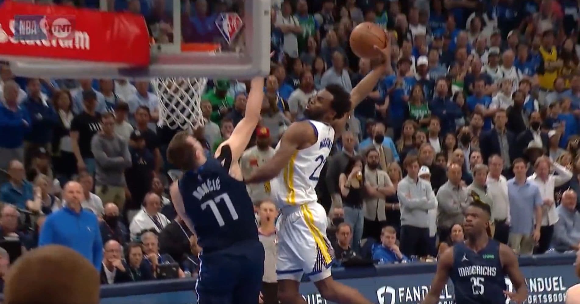 Les Mavericks de Ntilikina menés 2 à 0 par Golden State