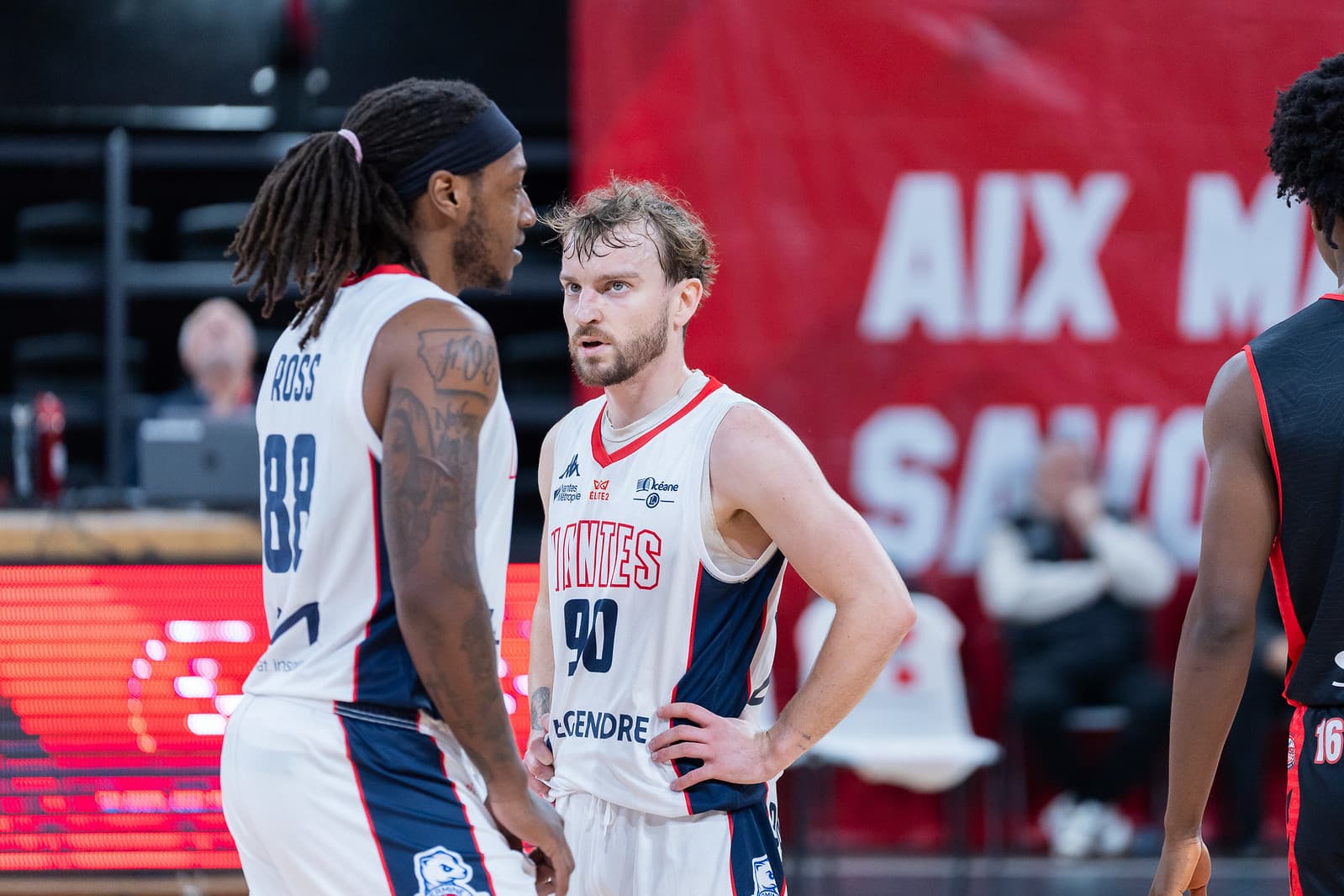 Lucas Bourhis forfait : Nantes sans son meneur pour le dernier match de l’année 2025