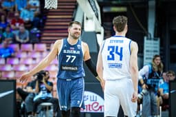 Luka Doncic a été touché par les fautes en première mi-temps