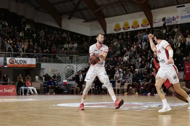 Trois mois d’absence pour Luka Nikolic, gros coup dur pour Challans