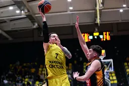 Maksim Salash a marqué 30 points dans la rencontre entre Maroussi et Patras, signant ainsi son record de carrière