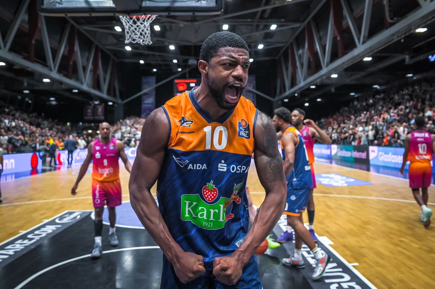 Malik Osborne et Kevin Anstett dans l’histoire avec Rostock : première qualification en play-in de BBL