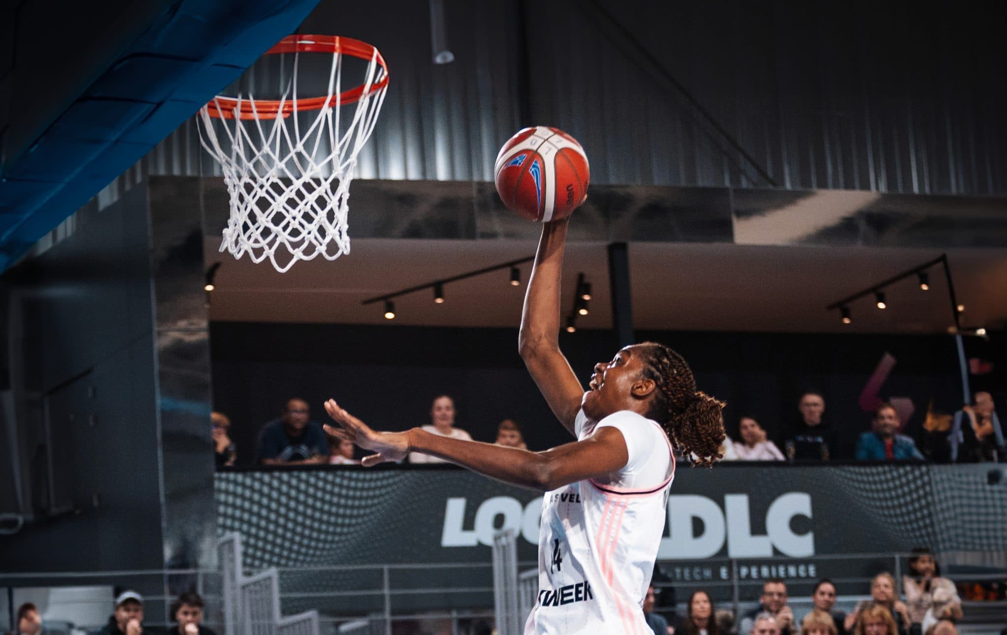 Le dunk historique de Dominique Malonga : « C’est un geste qui pourrait faire prendre une autre dimension au basket féminin »
