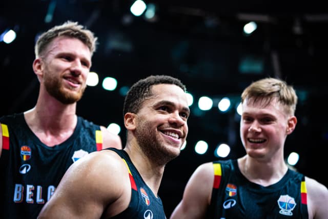 Manu Lecomte offre la victoire à la Belgique sur un game winner face à la Pologne