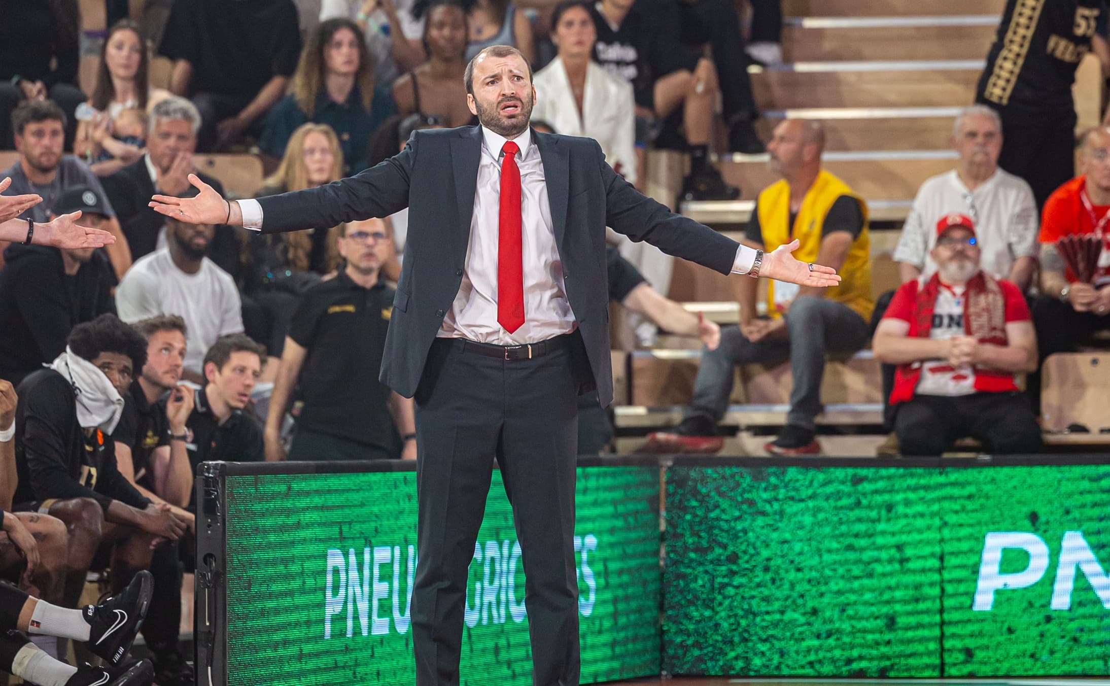 Malgré l’élimination, « la saison n’est pas terminée » pour Manuchar Markoishvili et ses hommes