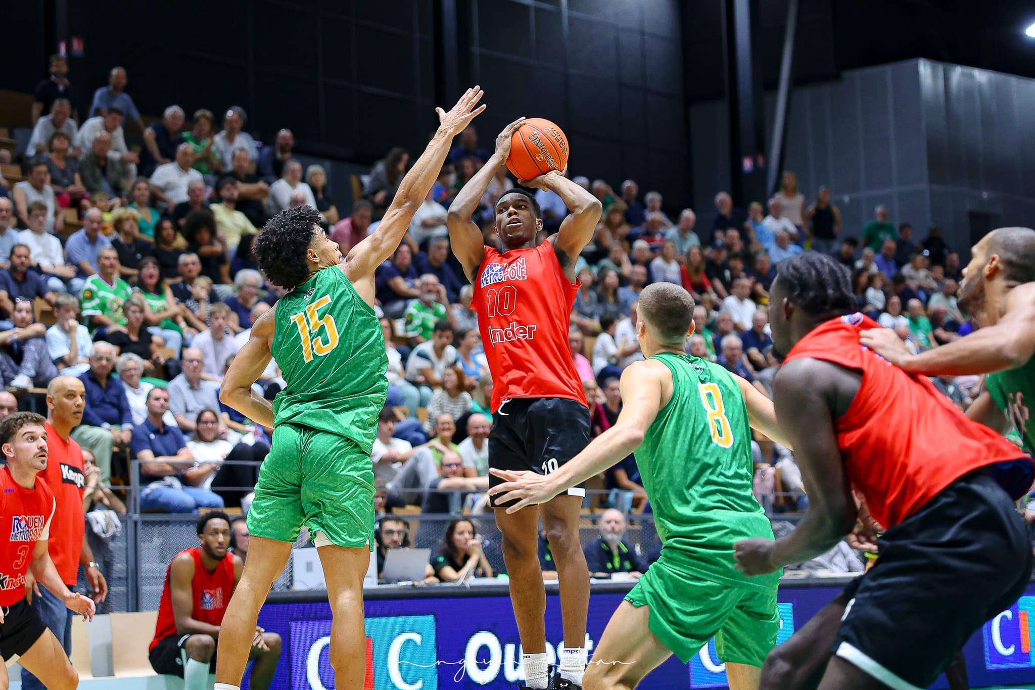 Marcus Hammond signe officiellement à Poitiers pour la saison 2025-2026