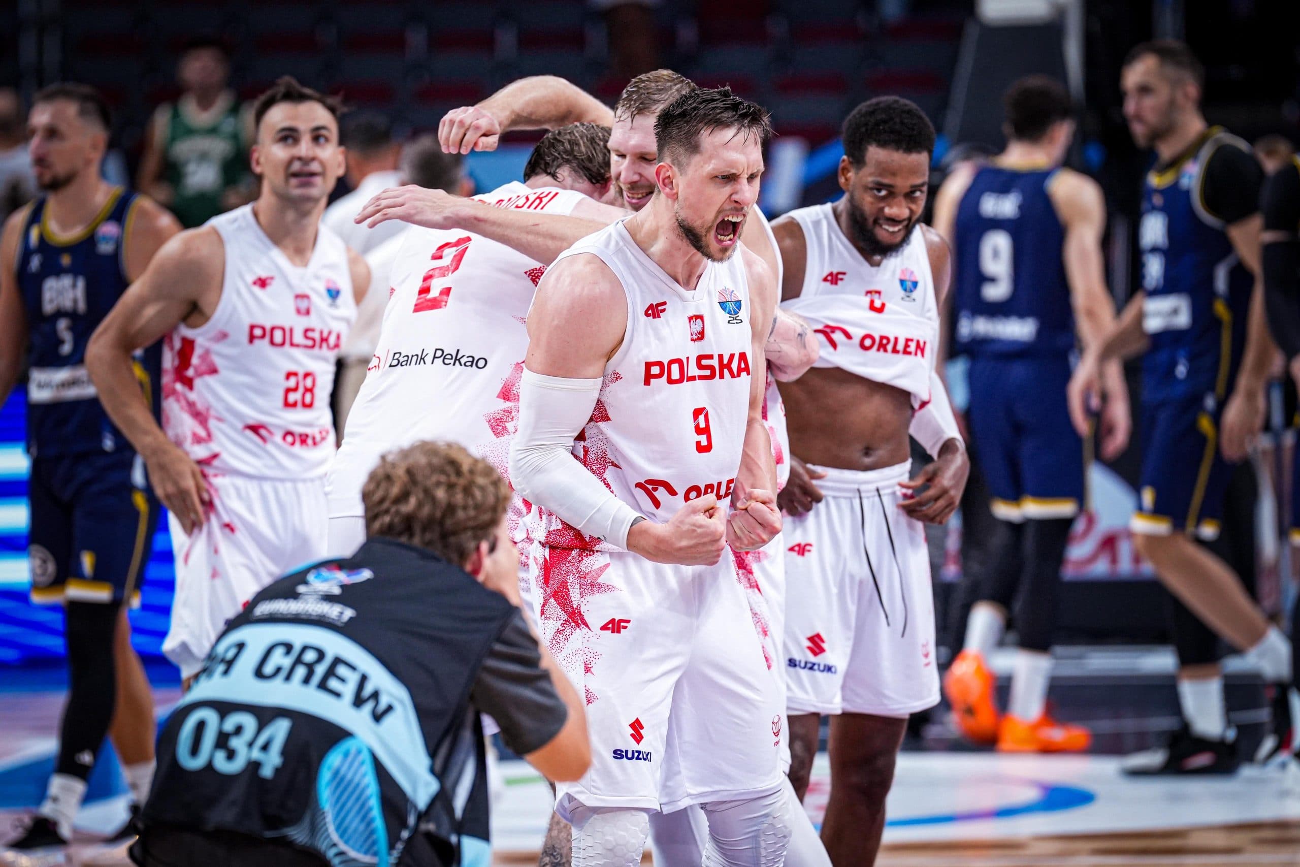 Jordan Loyd guide la Pologne vers un deuxième quart de finale de suite à l’EuroBasket