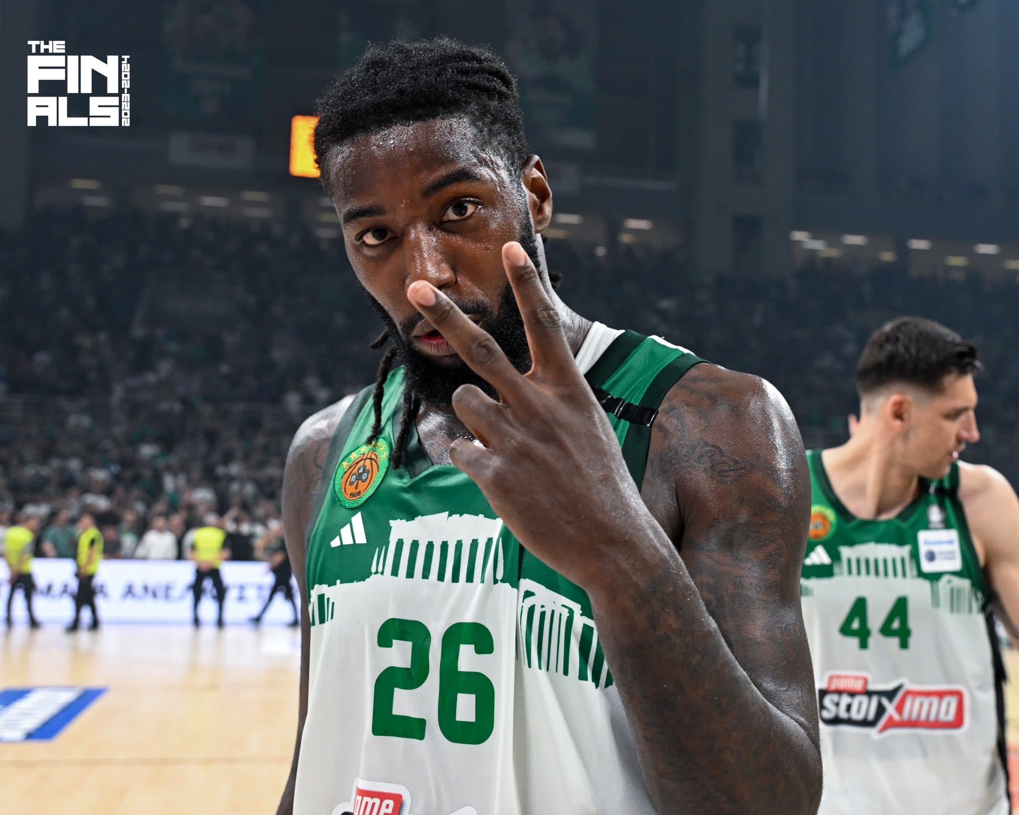 Le Panathinaikos gagne son premier match et revient dans la course face à l’Olympiakos