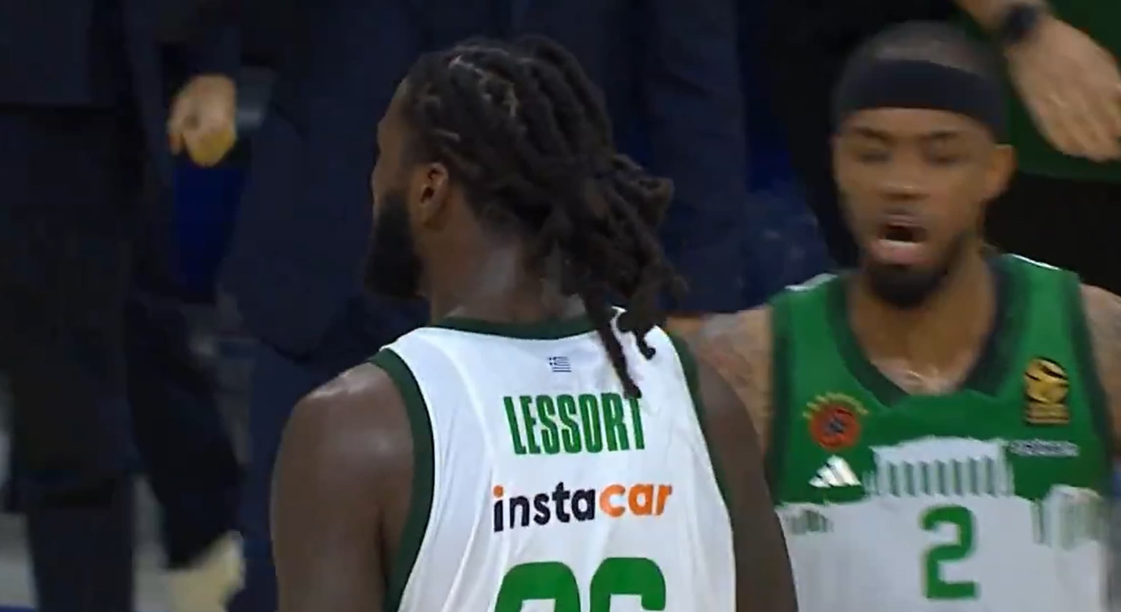 Mathias Lessort domine lors du choc Fenerbahçe – Panathinaïkos