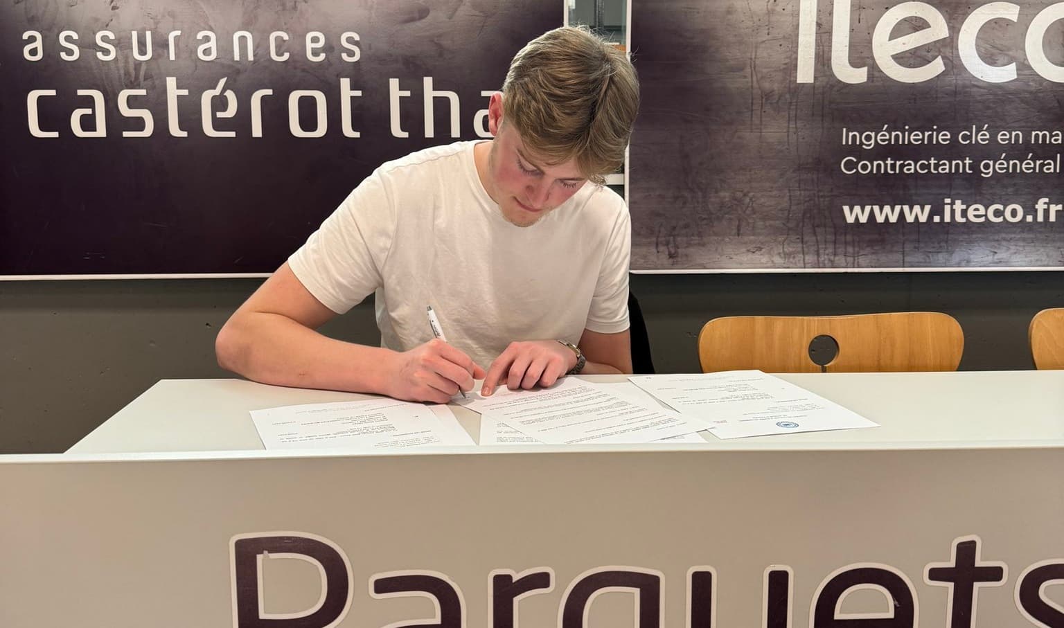 Matteo Kiefer signe son premier contrat stagiaire pro avec l’Alliance Sport Alsace