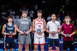 Maxence Lemoine a terminé dans le cinq de l'EuroBasket U18