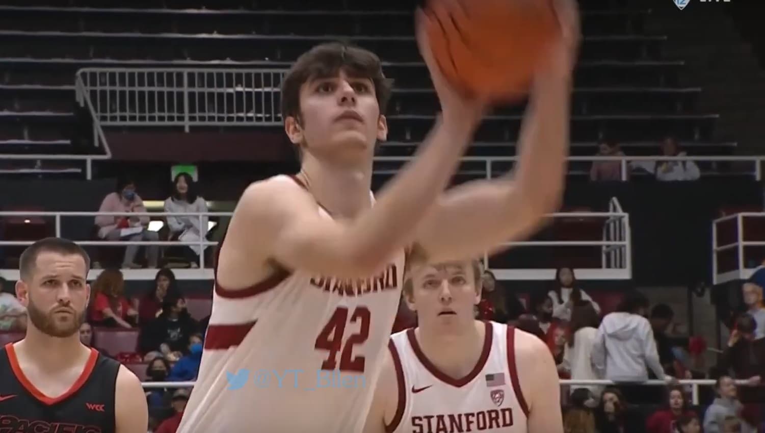 Maxime Raynaud commence fort la saison NCAA