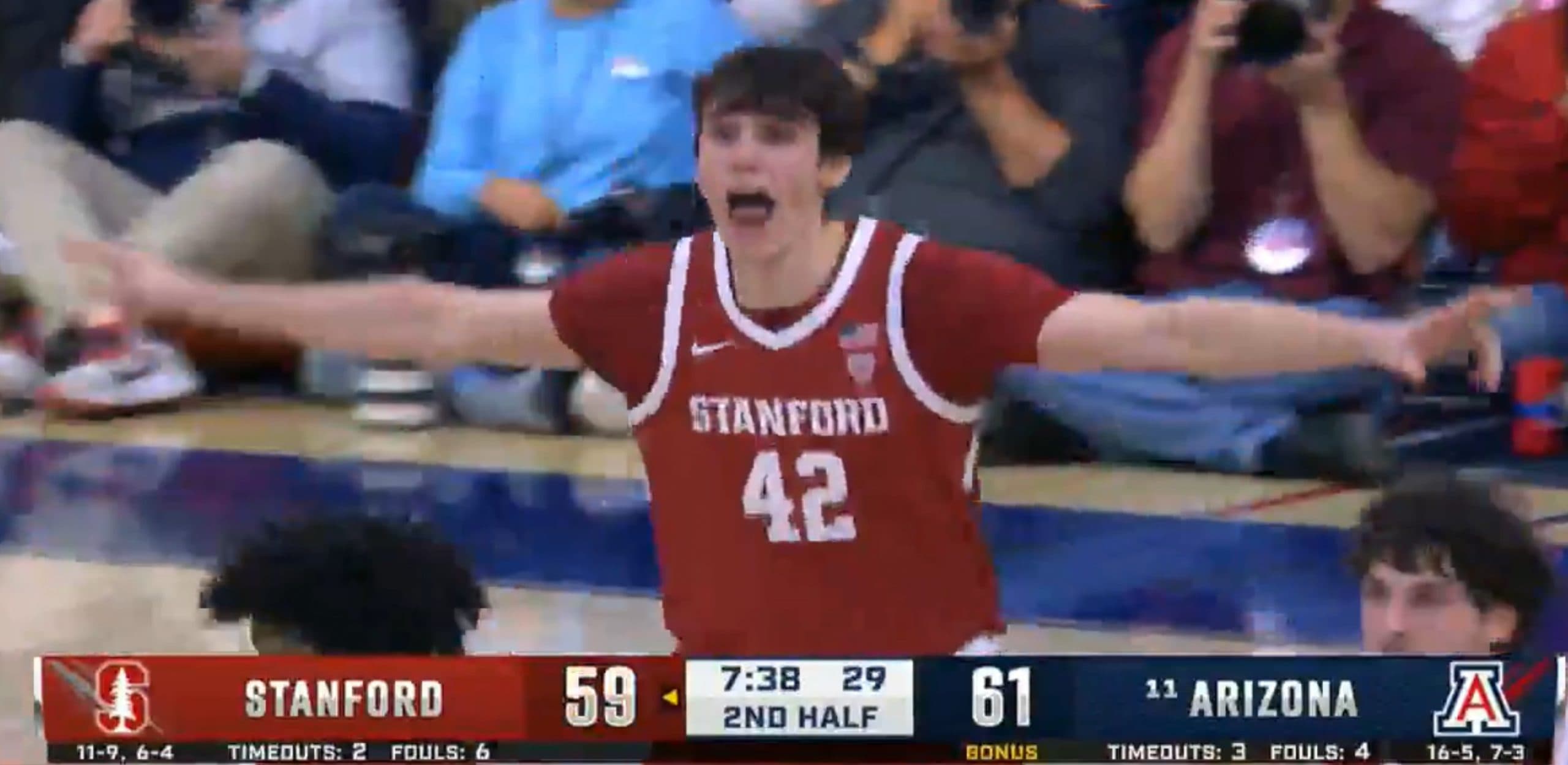 Maxime Raynaud bat son record (29 points) mais Stanford tombe à Arizona