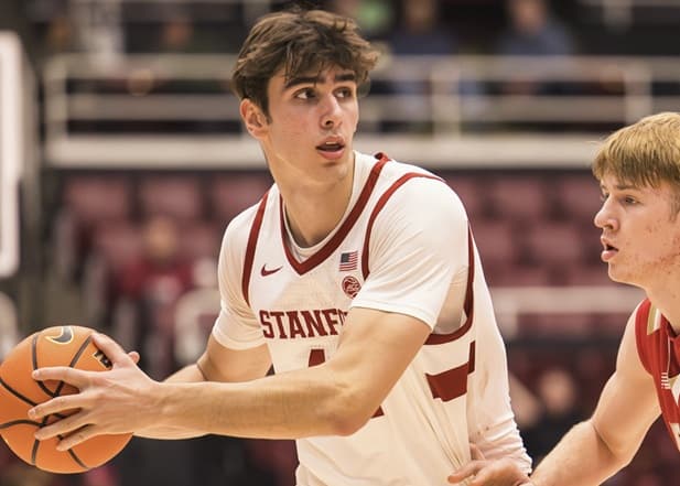 Maxime Raynaud, finaliste du Kareem Abdul-Jabbar Center of the Year Award, et Stanford connaissent leur bracket en ACC