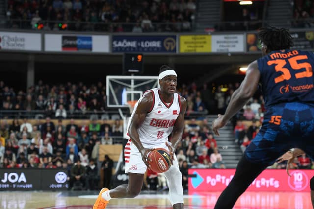 Un immense Lionel Gaudoux porte Chalon vers une victoire cruciale pour le maintien