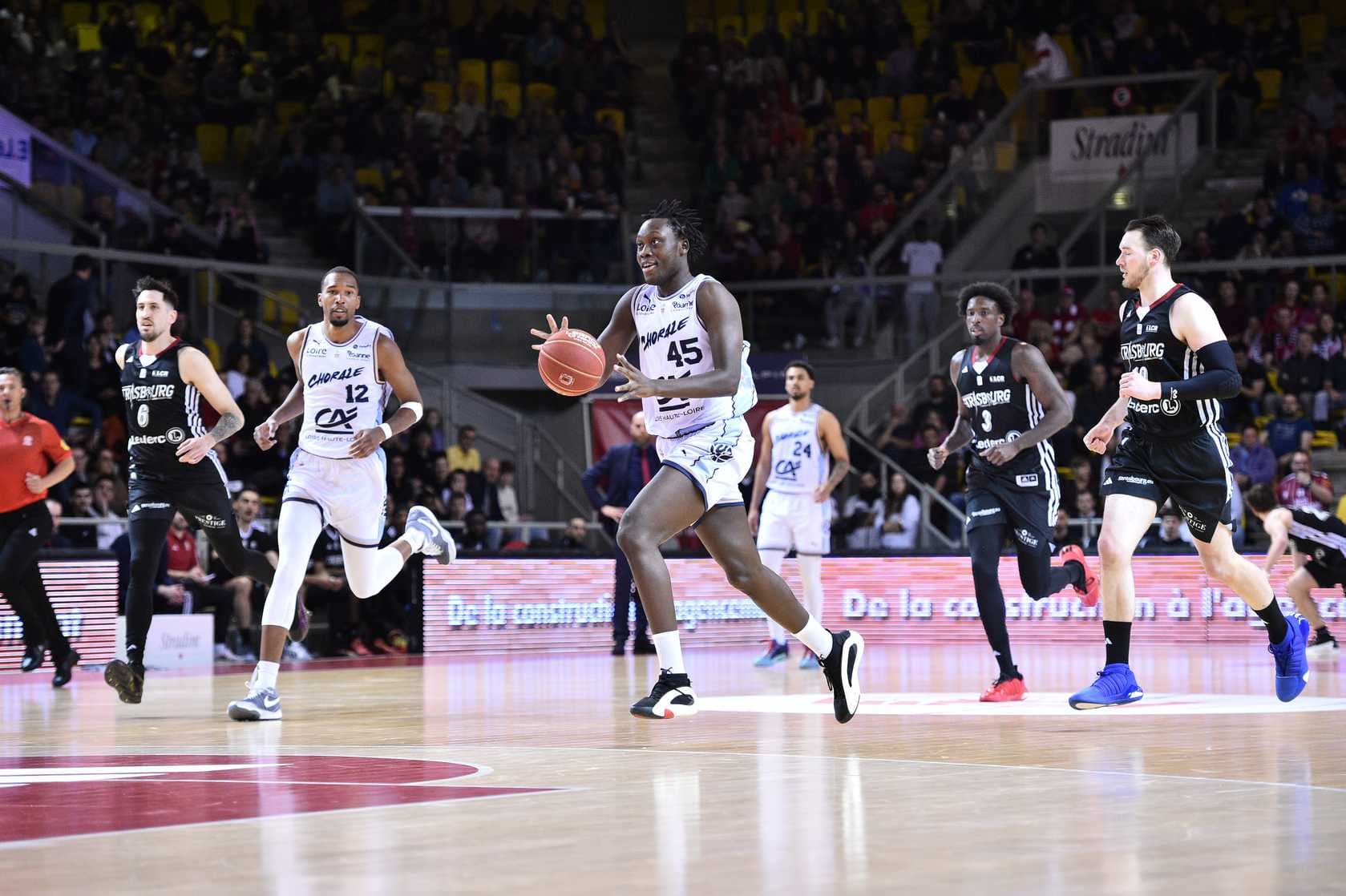 ITW Sekou Doumbouya : « J’ai pensé à arrêter le basket »