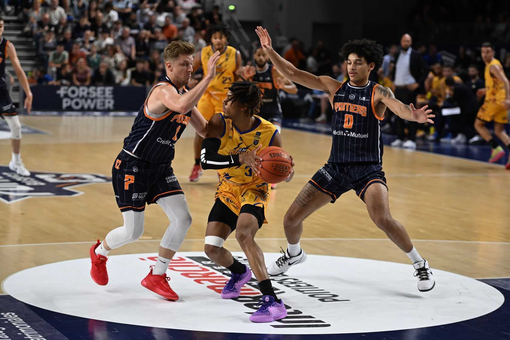 Poitiers : Plus de peur que de mal pour Rupnik, Fibleuil sur le retour