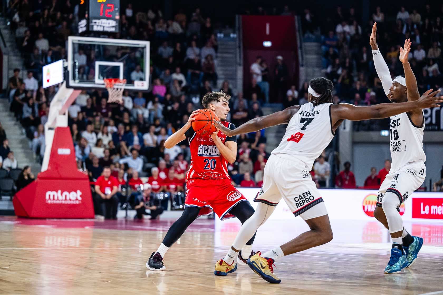 Sofiane Briki arrive à Caen, Radshad Davis prolonge ; en attendant Siyani Chambers ?