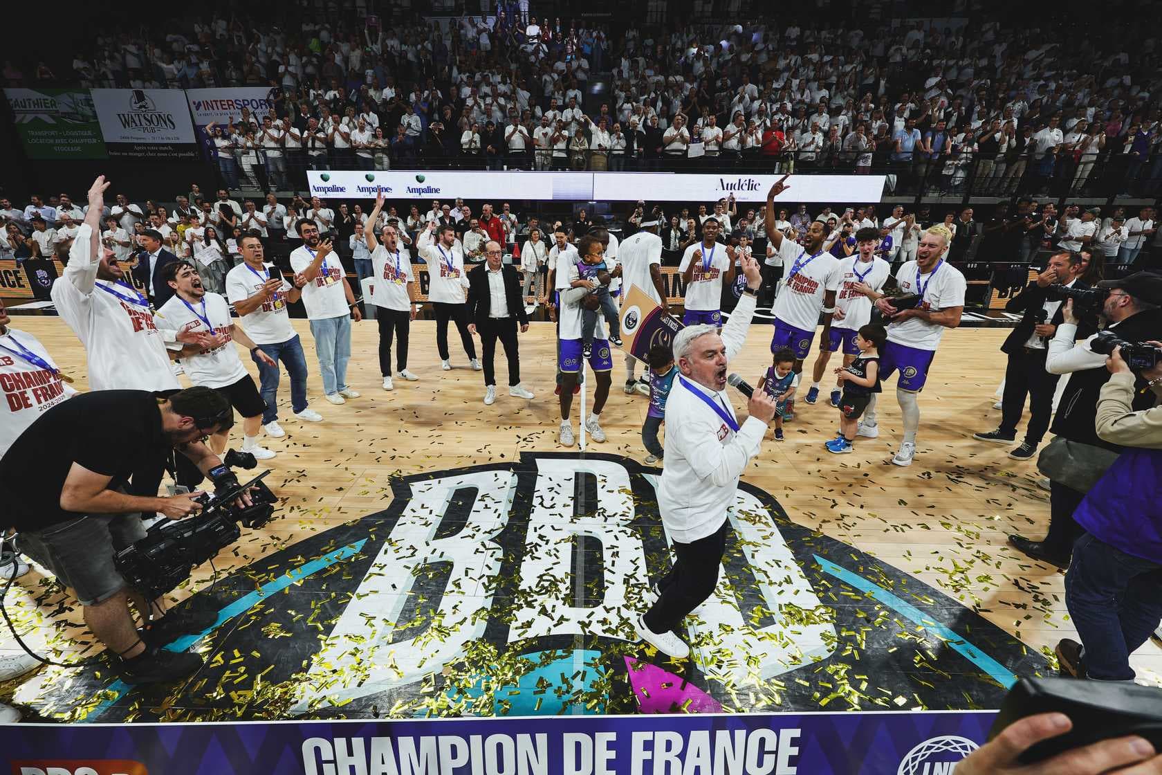 Alexandre Ménard a prolongé avec Boulazac, Ousman Krubally aussi ?