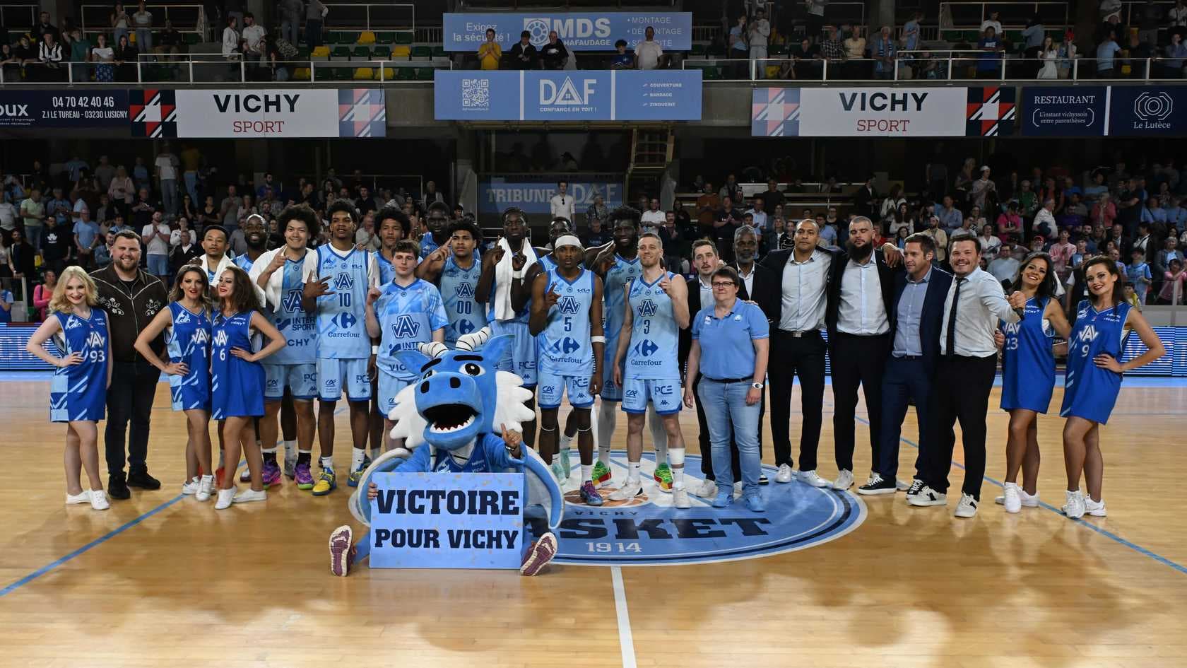 Vichy défiera Poitiers pour le dernier billet en playoffs : la JAV tube de l’année 2025 en Pro B ?