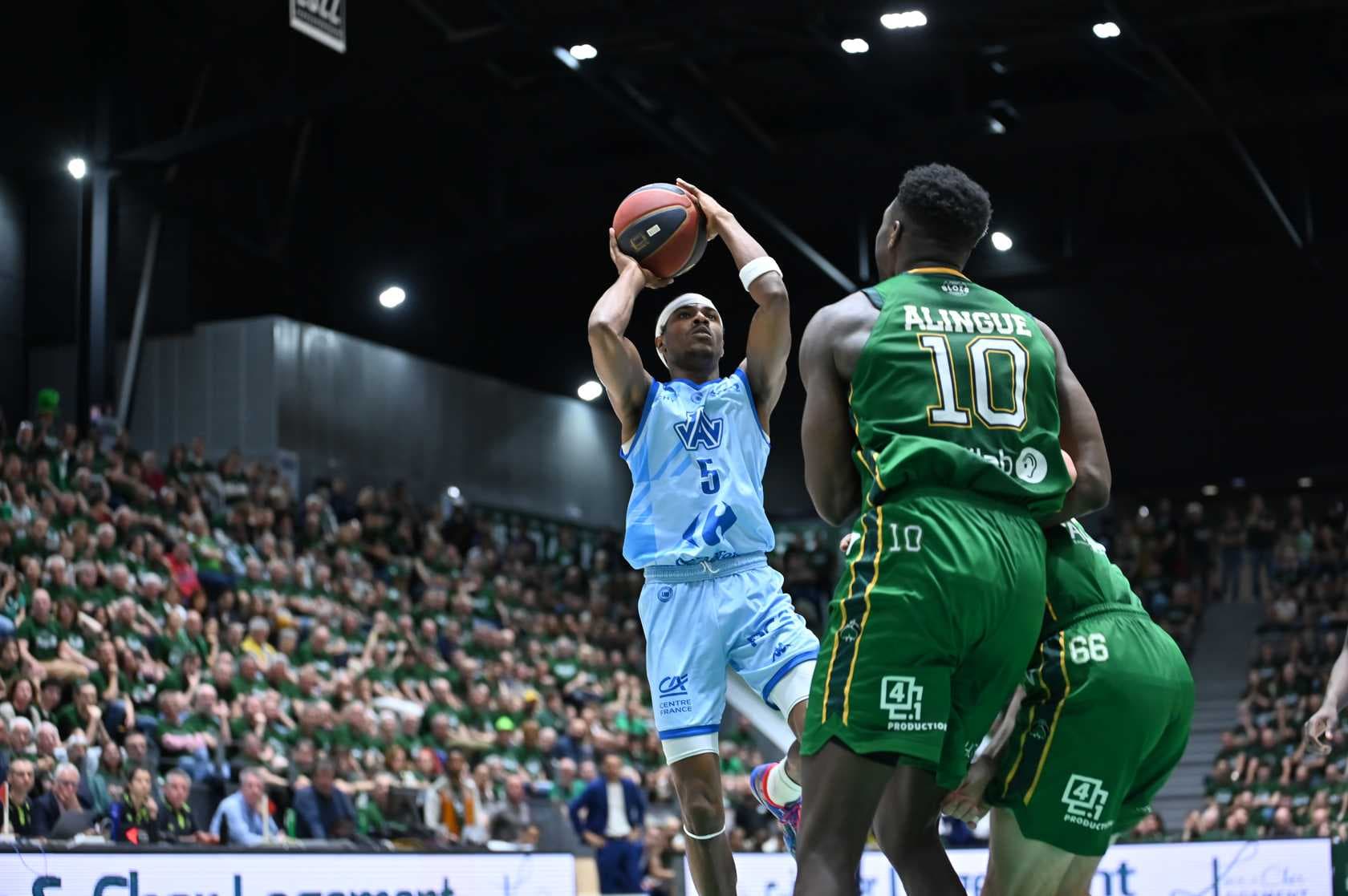 Assemian Moularé (30 points) et Vichy impressionnent : Blois déjà dos au mur