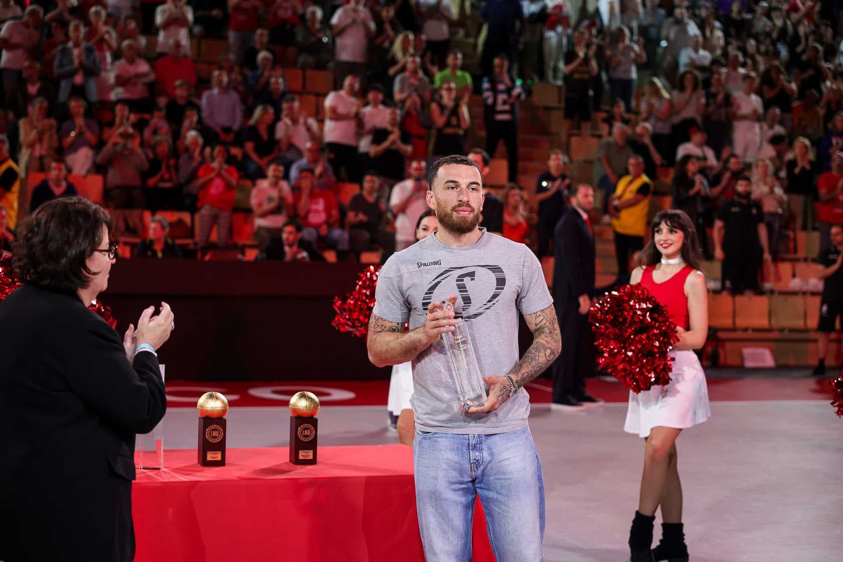 L’imbroglio Mike James, plus vraiment suspendu par l’AS Monaco mais toujours absent…